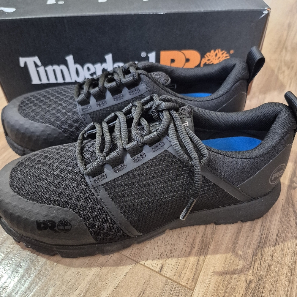 New In Box Timberland Pro Size 6.5  Womens Safety Shoes